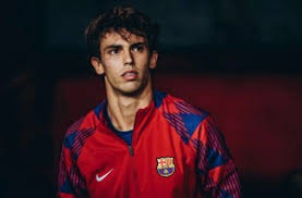 火药味！莫兰特用手狂指克莱面部，克莱怒火中烧一把甩开