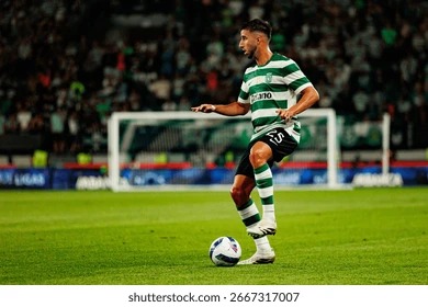 湖人险胜步行者！老詹绝杀，东契奇发力，3配角齐爆，里弗斯瑕疵